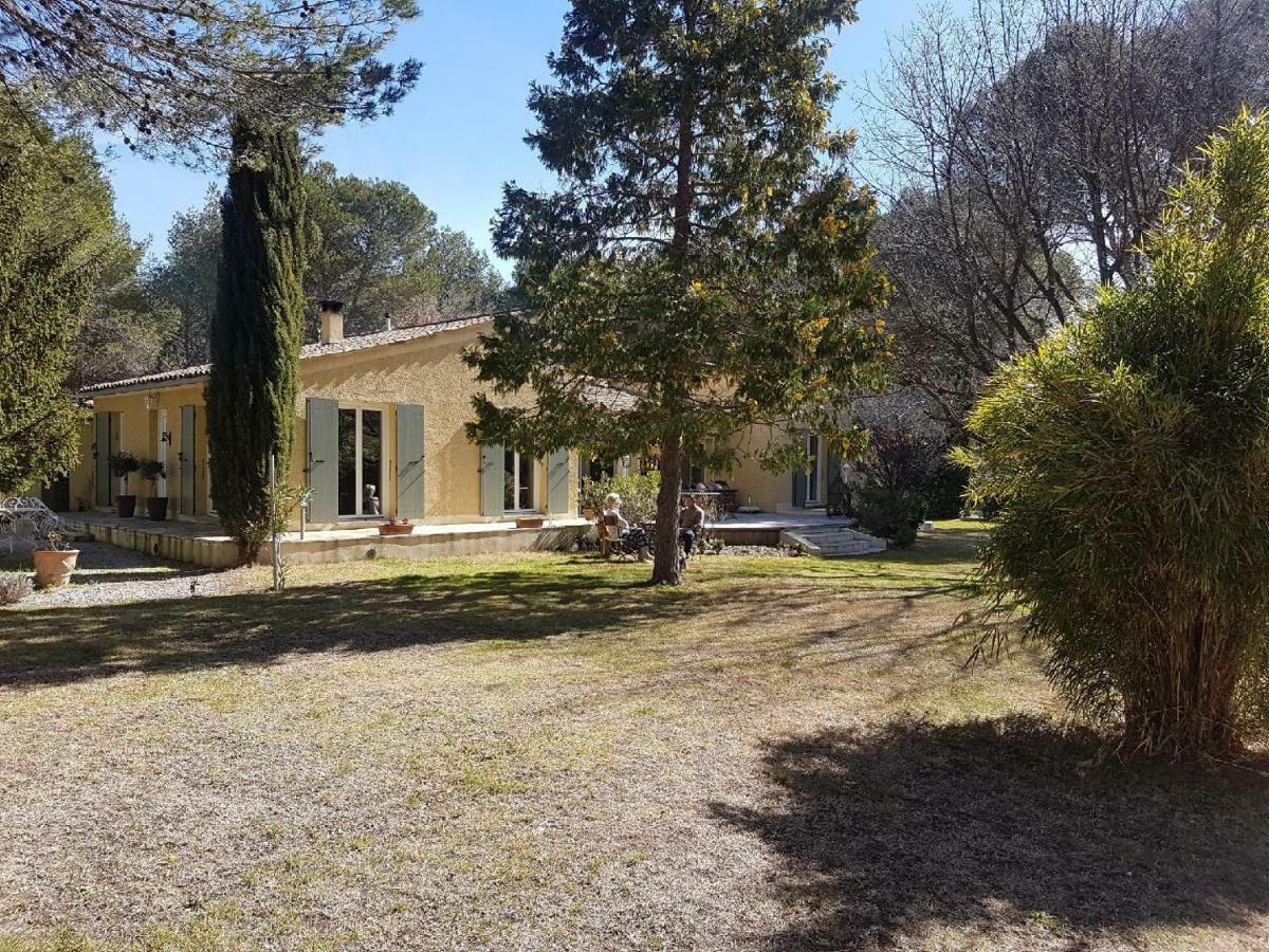 Detente Champetre Lambesc Exterior photo